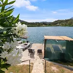 Lovely In With Wifi Apartament