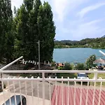 Lovely In With Wifi Apartament Ploce (Dubrovnik-Neretva)