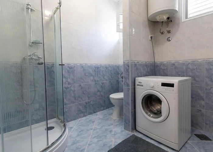 Apartment 1 Bedroom Amazing In *