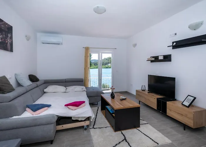 1 Bedroom Amazing In Ploce (Dubrovnik-Neretva)